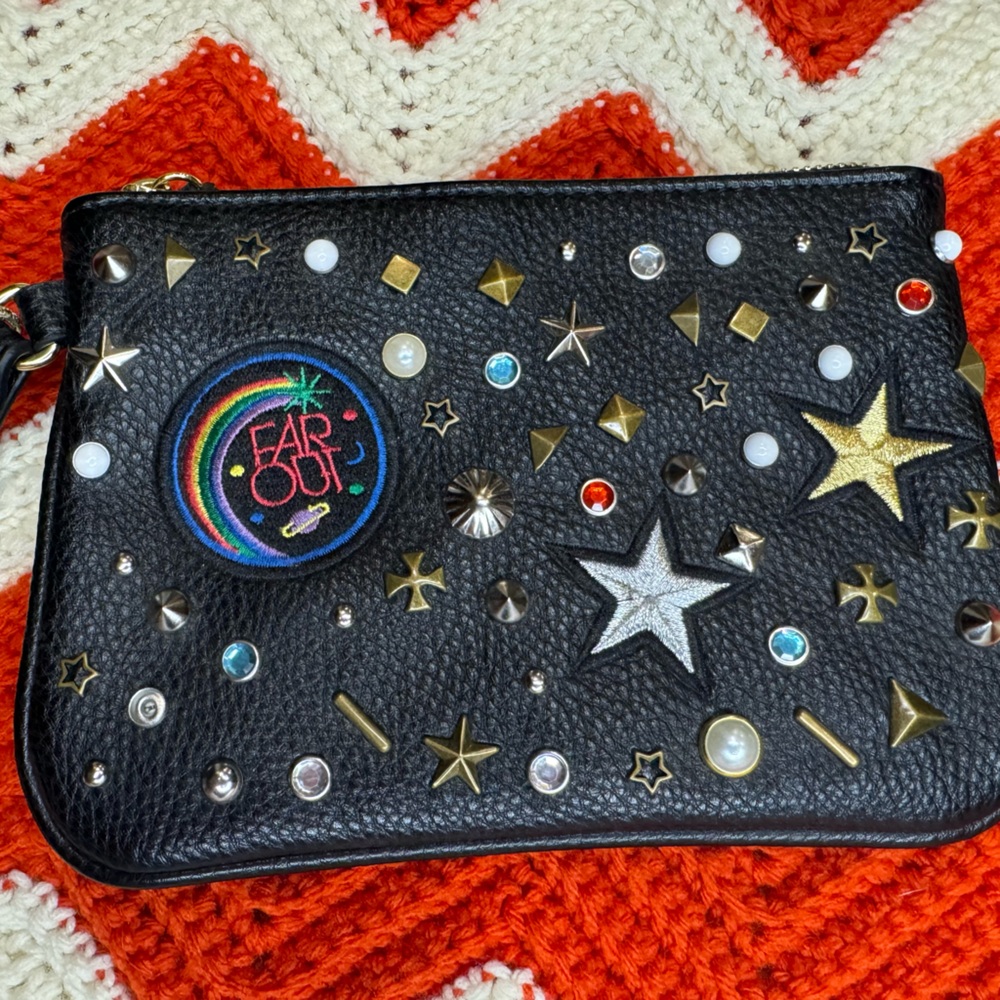 Steve Madden Far Out Black‎ Wristlet